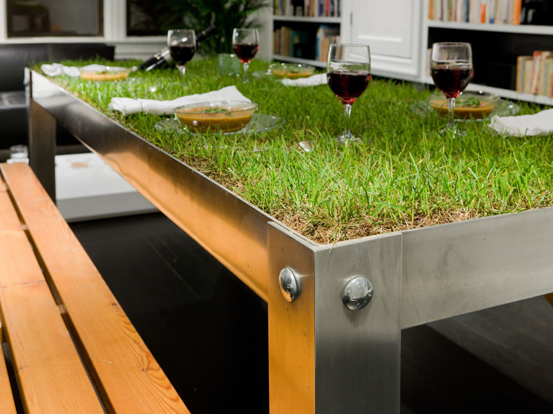 picNYC Table with Real Grass