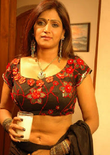 Bhuvaneswari Hottest Glamour Actress in Tamil and Telugu Films 32