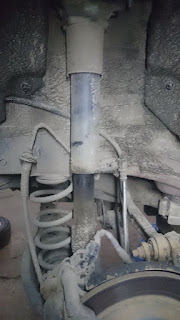 Замена задних амортизаторов мазда сх5 своими руками