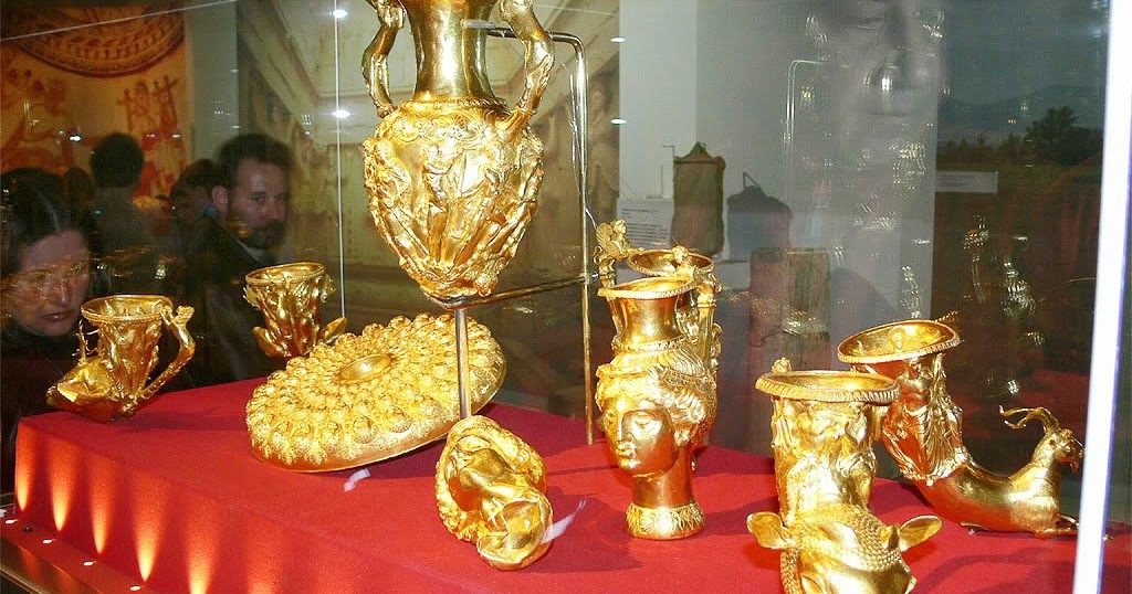 P%2BGold.jpg