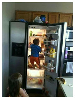 Funny Images Of Children's | बच्चों को अकेले घर में छोड़ने की ग़लती कभी ना करें, देखें अकेले होने पर यह क्या करते हैं funny kids, funny images of children's, funny kids pics, funny kids pictures