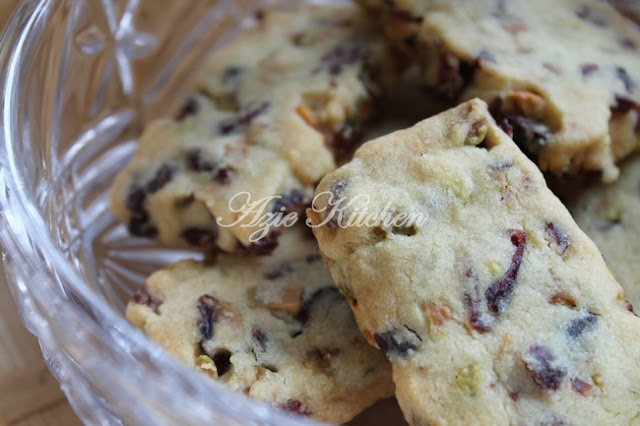 Cranberries Pistachio Shortbread Yang Sedap