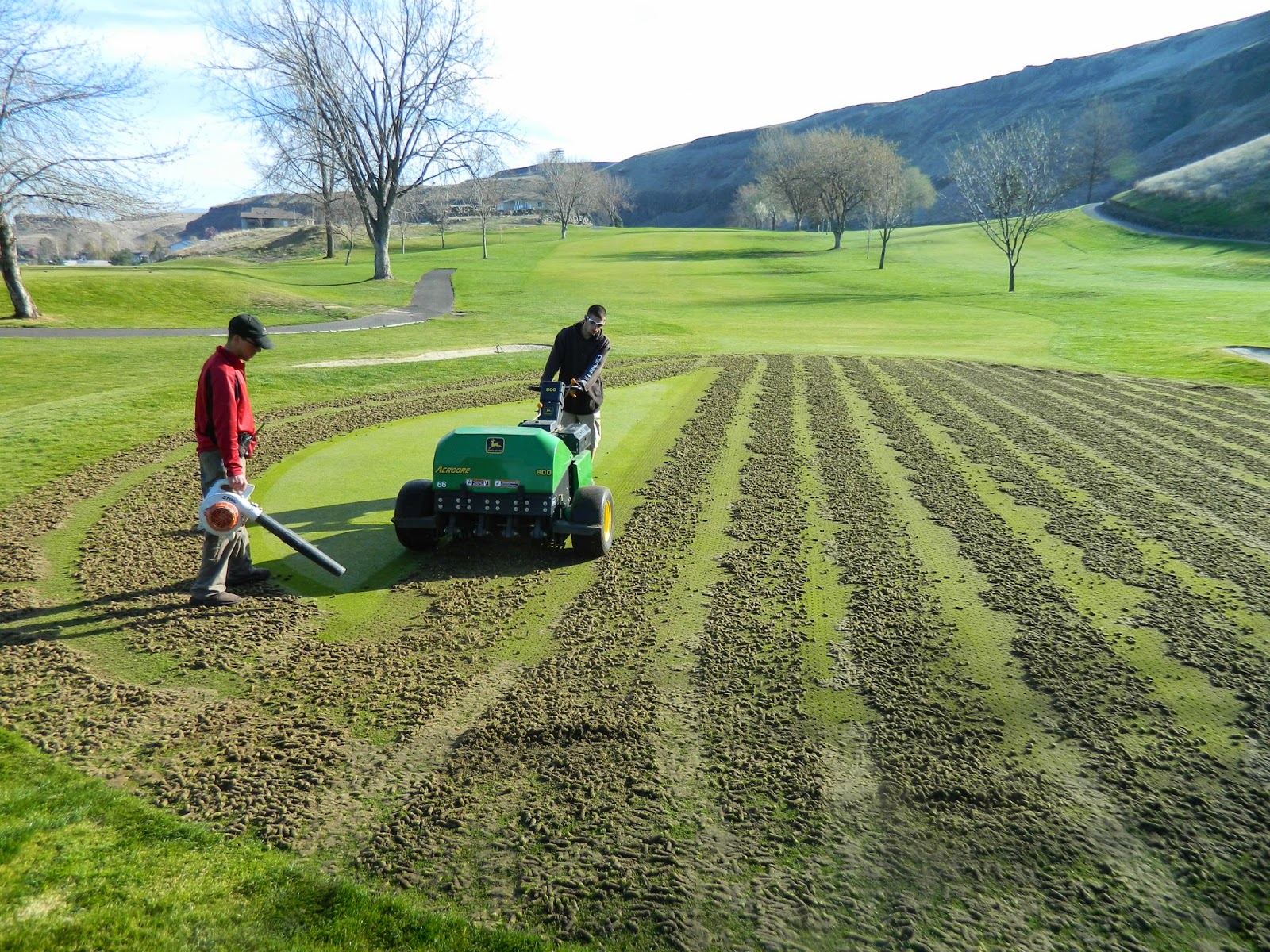 LGCC Golf Maintenance: Fall Aerification