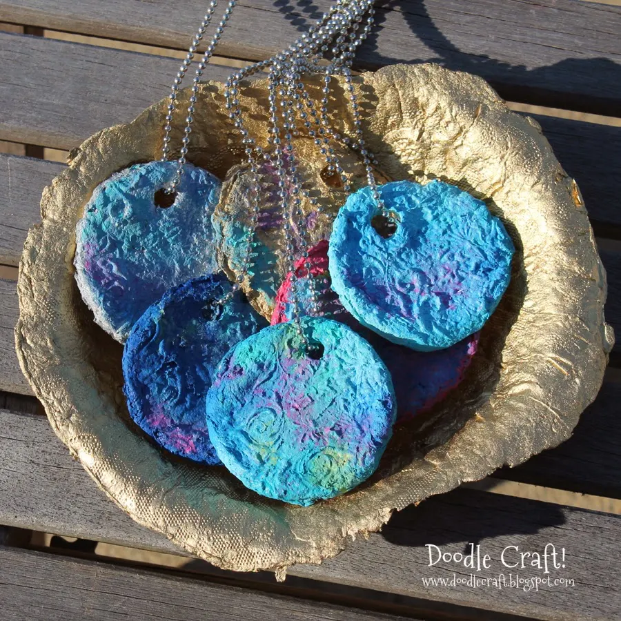 Pendant Paper Clay Jewelry Vintage Mexico Sterling Lacquered Paper