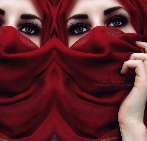 View عيون بنات بنقاب Gif