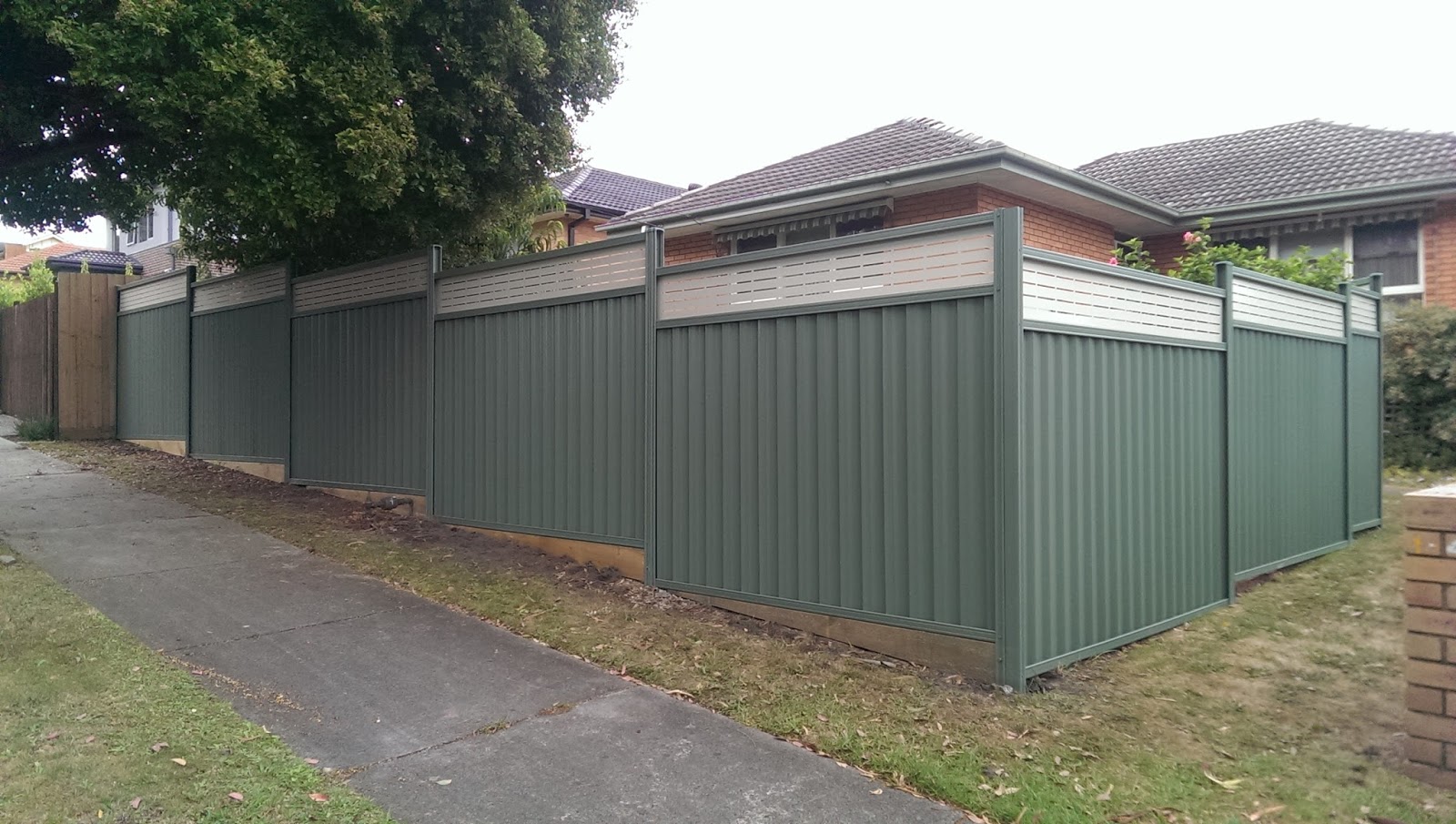 Ironman Fencing Metroll Colorbond® Fence with Slotted lattice