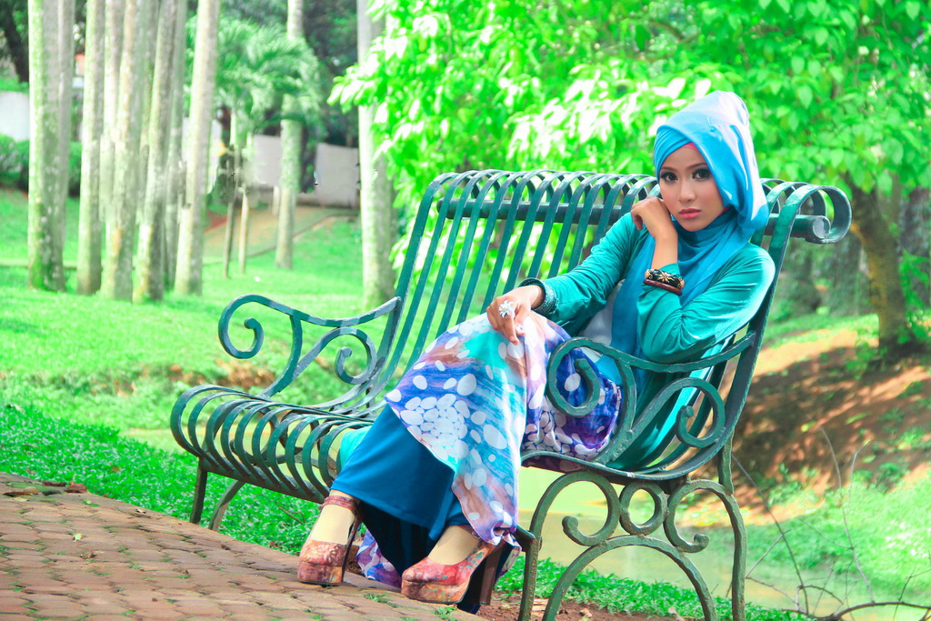 Konsep Foto Model Hijab Sederhana di Alam - Dzargon