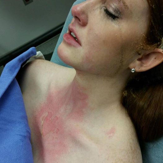 Hati-hati, Ini Akibatnya Jika Memasak Sambil Gendong Bayi Hati-hati, Ini Akibatnya Jika Memasak Sambil Gendong Bayi