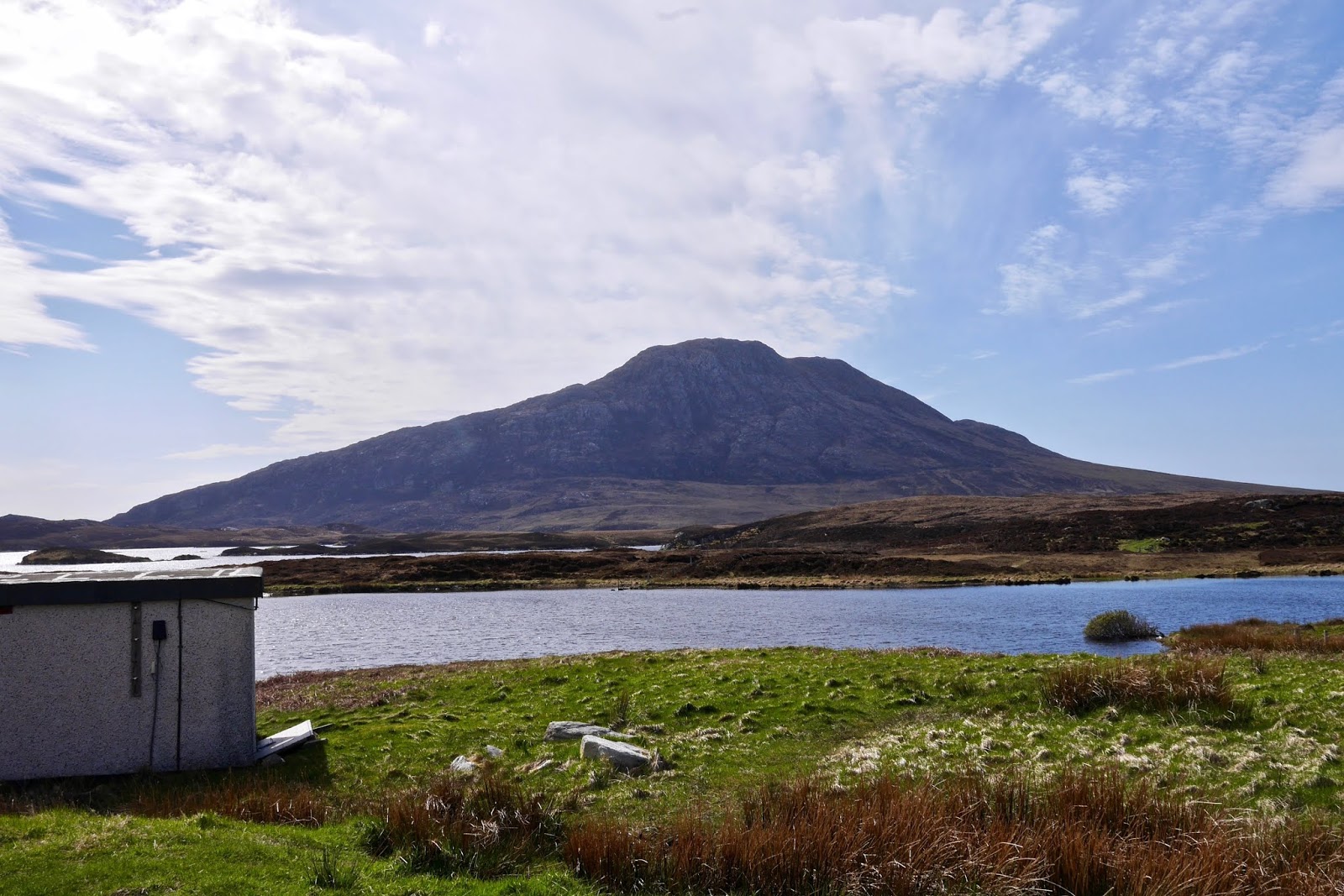 Climbing Eaval, Scotland,, Almost Chic and Cal McTravels during their Scottish Island Hopping in the outer Hebrides 
