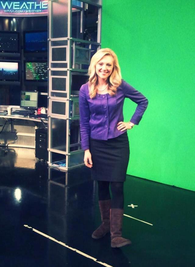THE APPRECIATION OF NEWSWOMEN WEARING BOOTS BLOG: colleen coyle