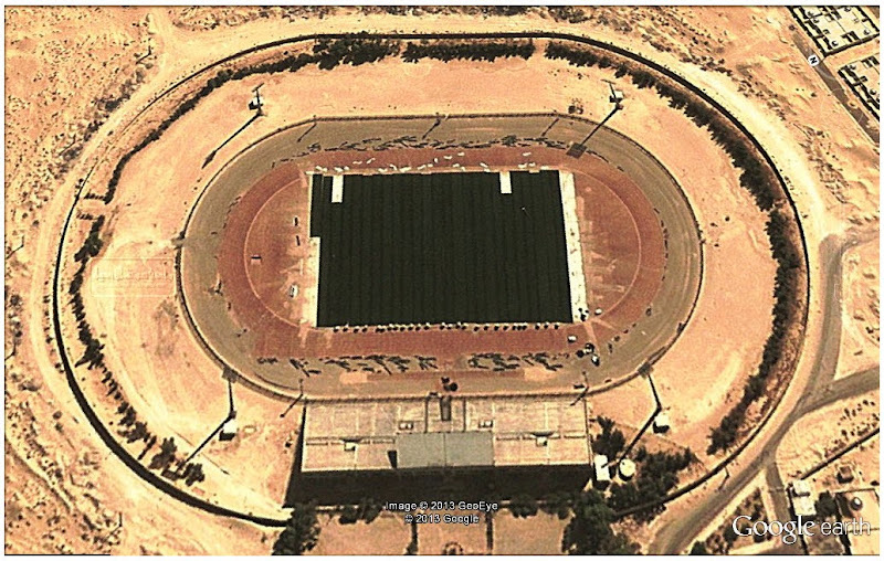 ملعب كرة القدم "طريق الوادي - حساني عبد الكريم"