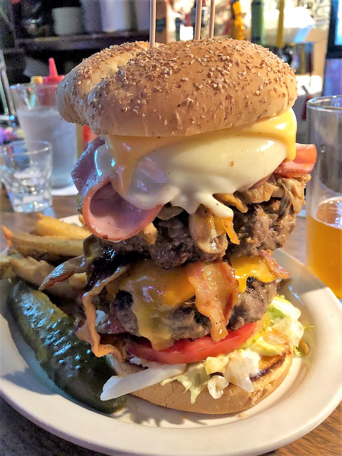 Bill Cianci's (Mostly) Burger Reviews: The Thurman Cafe - Columbus, Ohio