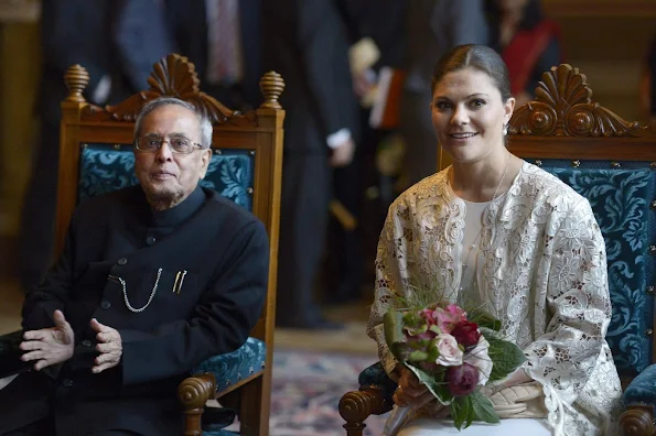 Crown princess Victoria Style, Dresses, Pumps, Shoes, Jewelry