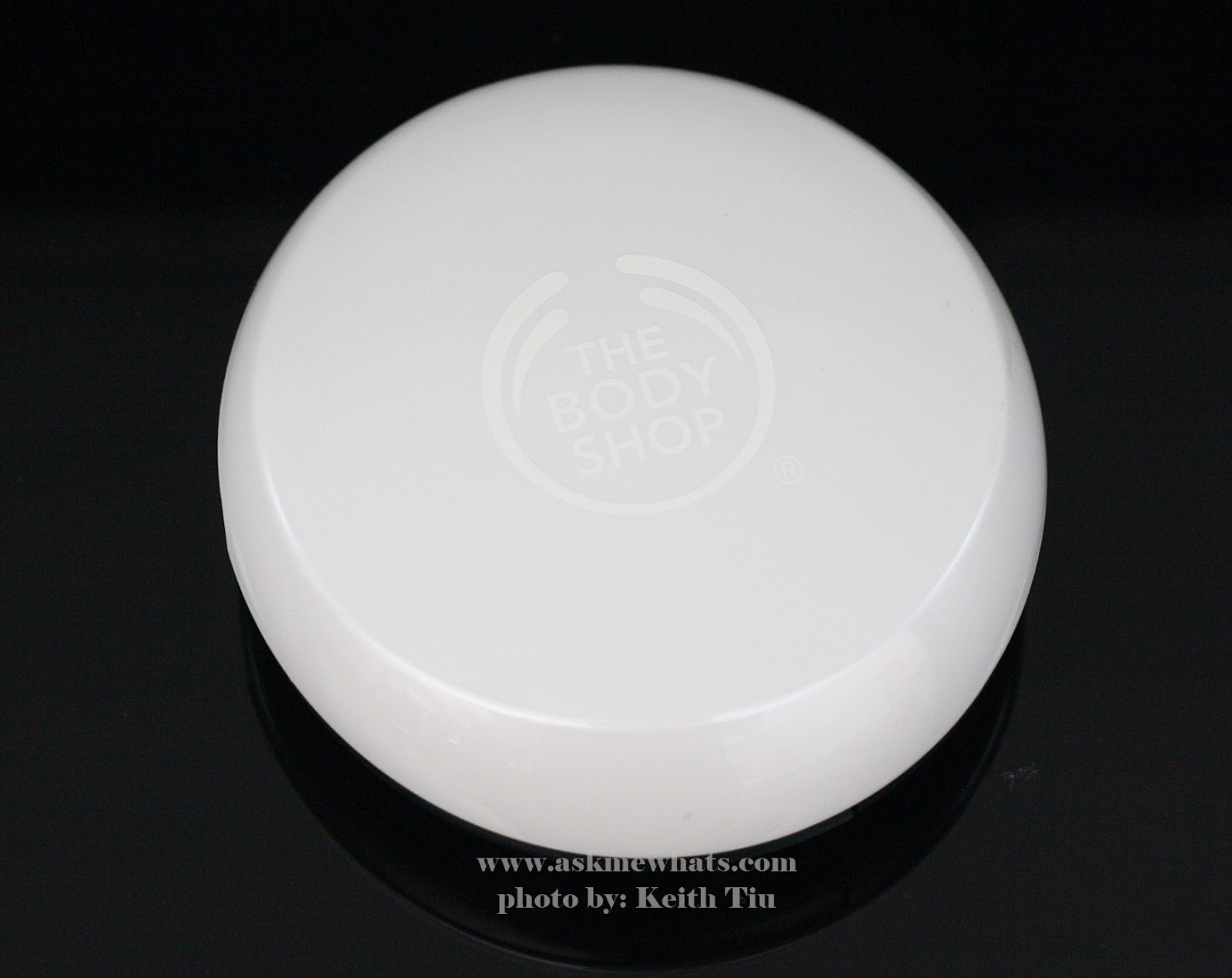 photo of The Body Shop New Moisture White Bright Compact Foundation SPF25 PA+++ Review