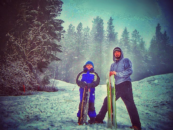 ExtraHyperActive Snowskating Ski Hill In Leavenworth, WA