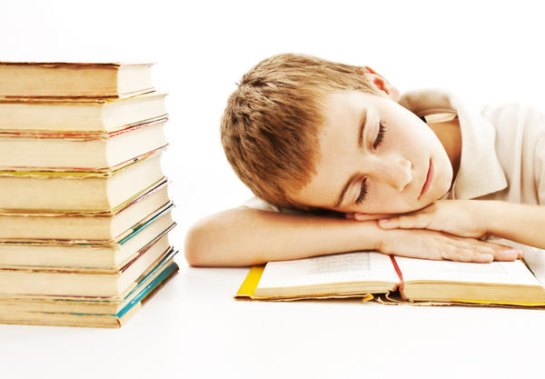 Waktu Tidur yang Tidak Teratur Dapat Mengurangi Kekuatan Otak Anak ~ A