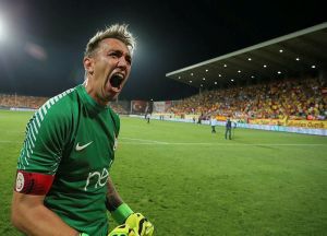 FERNANDO MUSLERA