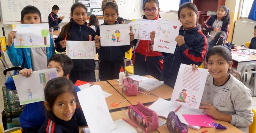 Más de 14 mil escolares de Ica aprendieron y difunden derechos de población adulta mayor Más de 14 mil escolares de Ica aprendieron y difunden derechos de población adulta mayor