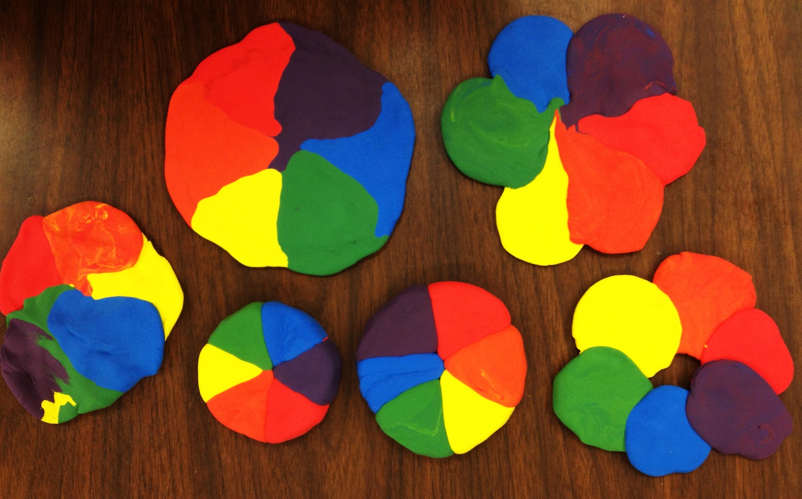 PHS Art: Model Magic Color Wheels