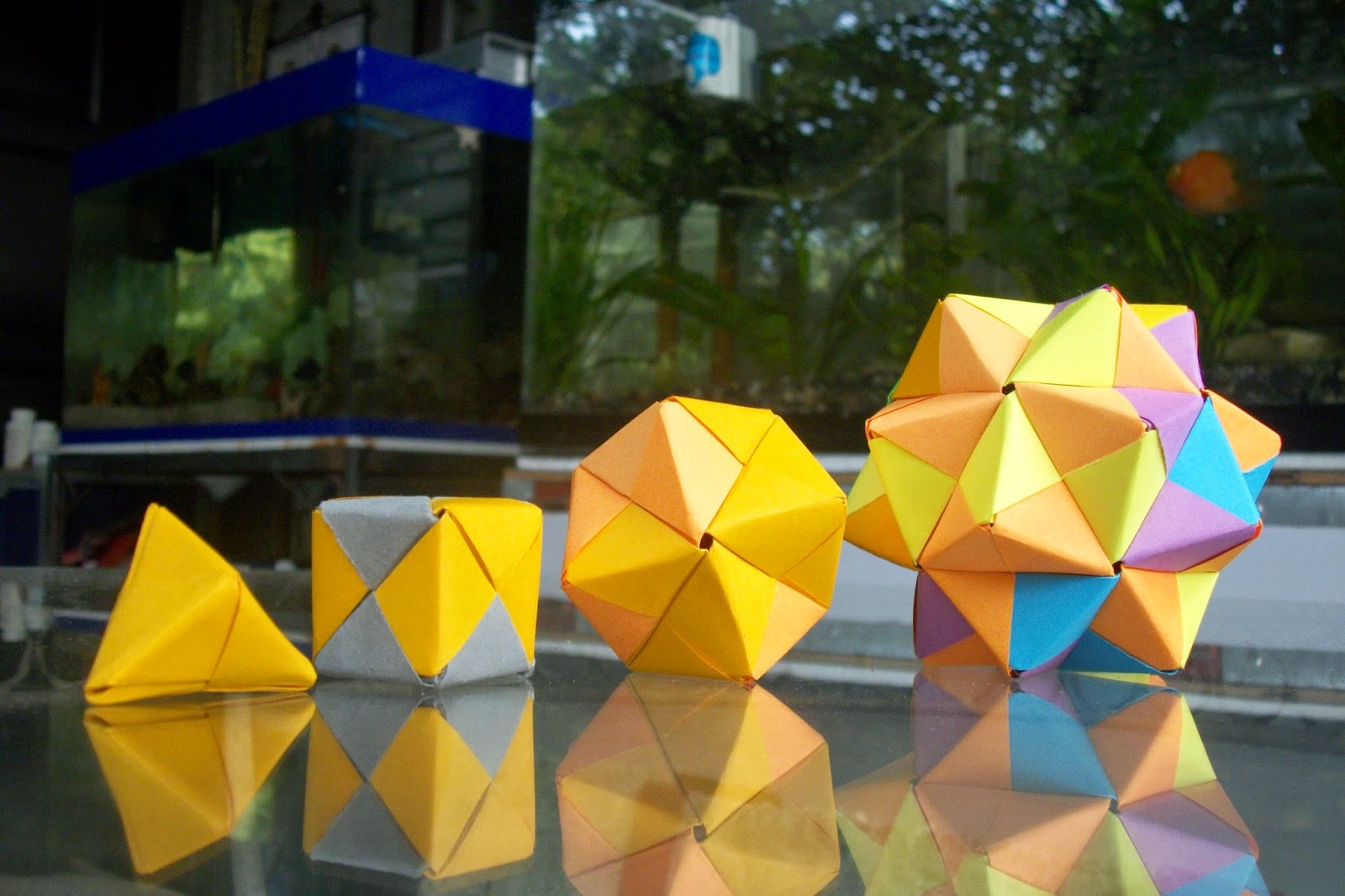 Yey! Origami Sonobe Unit Polyhedra
