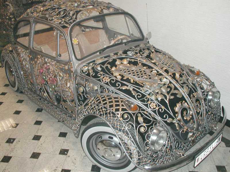 Ursula Jewelry : Car for wire work artist