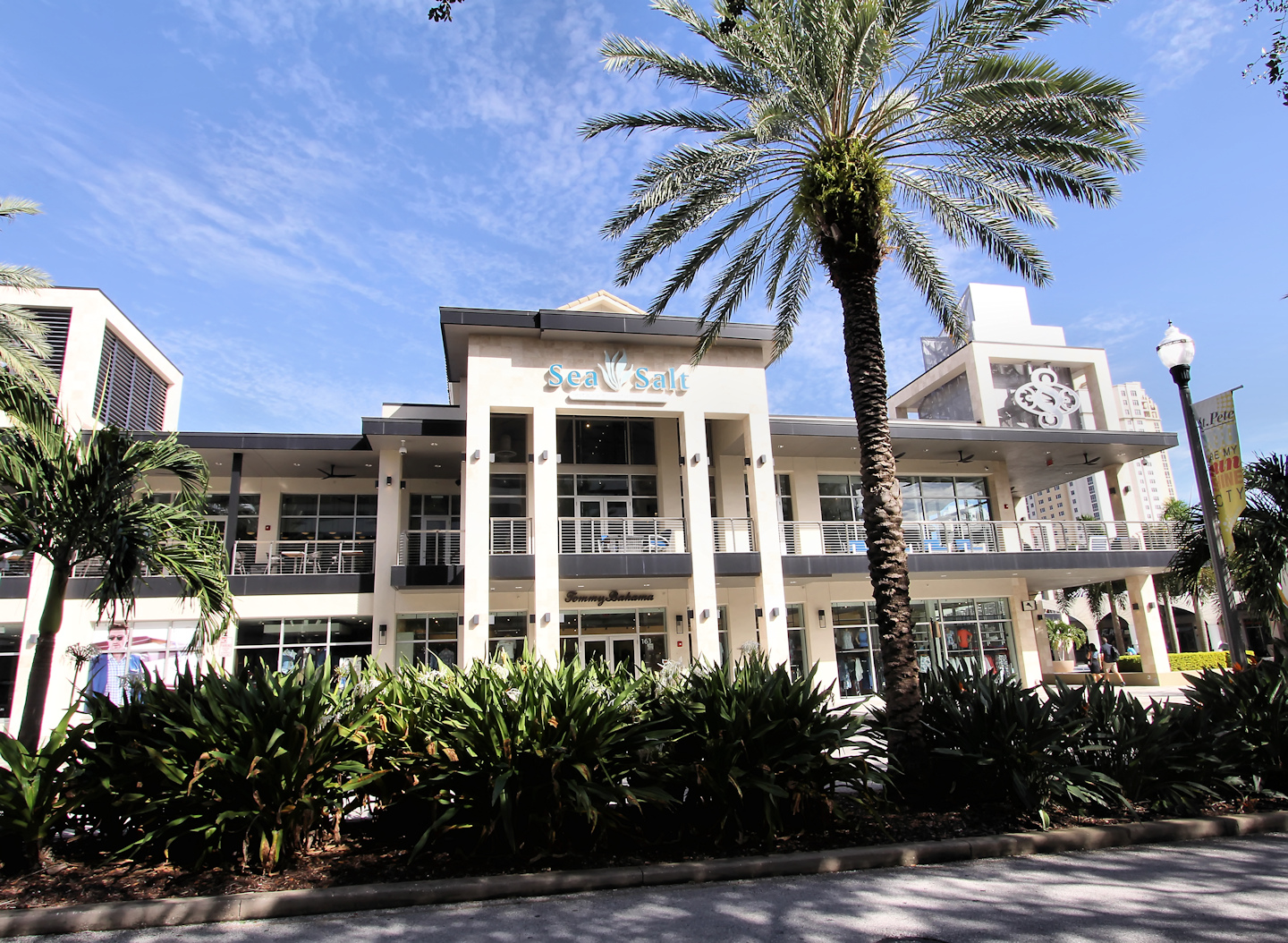 Southwest Florida Forks Oyster 101 at Sea Salt