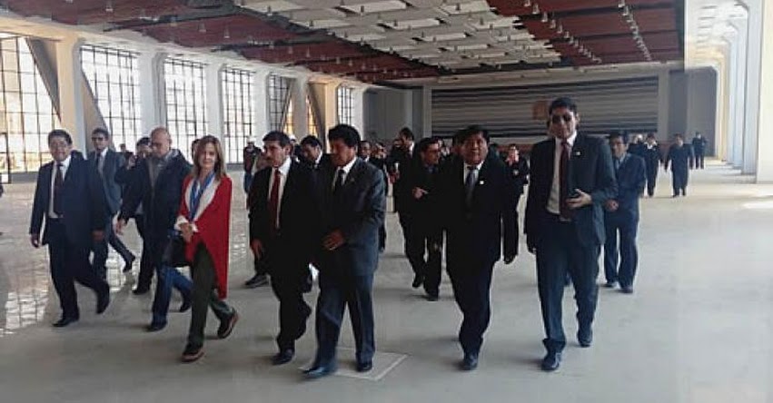 MINEDU: Ministra Martens y GORE Puno articulan acciones para garantizar «Buen Inicio del Año Escolar 2017» www.minedu.gob.pe MINEDU: Ministra Martens y GORE Puno articulan acciones para garantizar «Buen Inicio del Año Escolar 2017» www.minedu.gob.pe