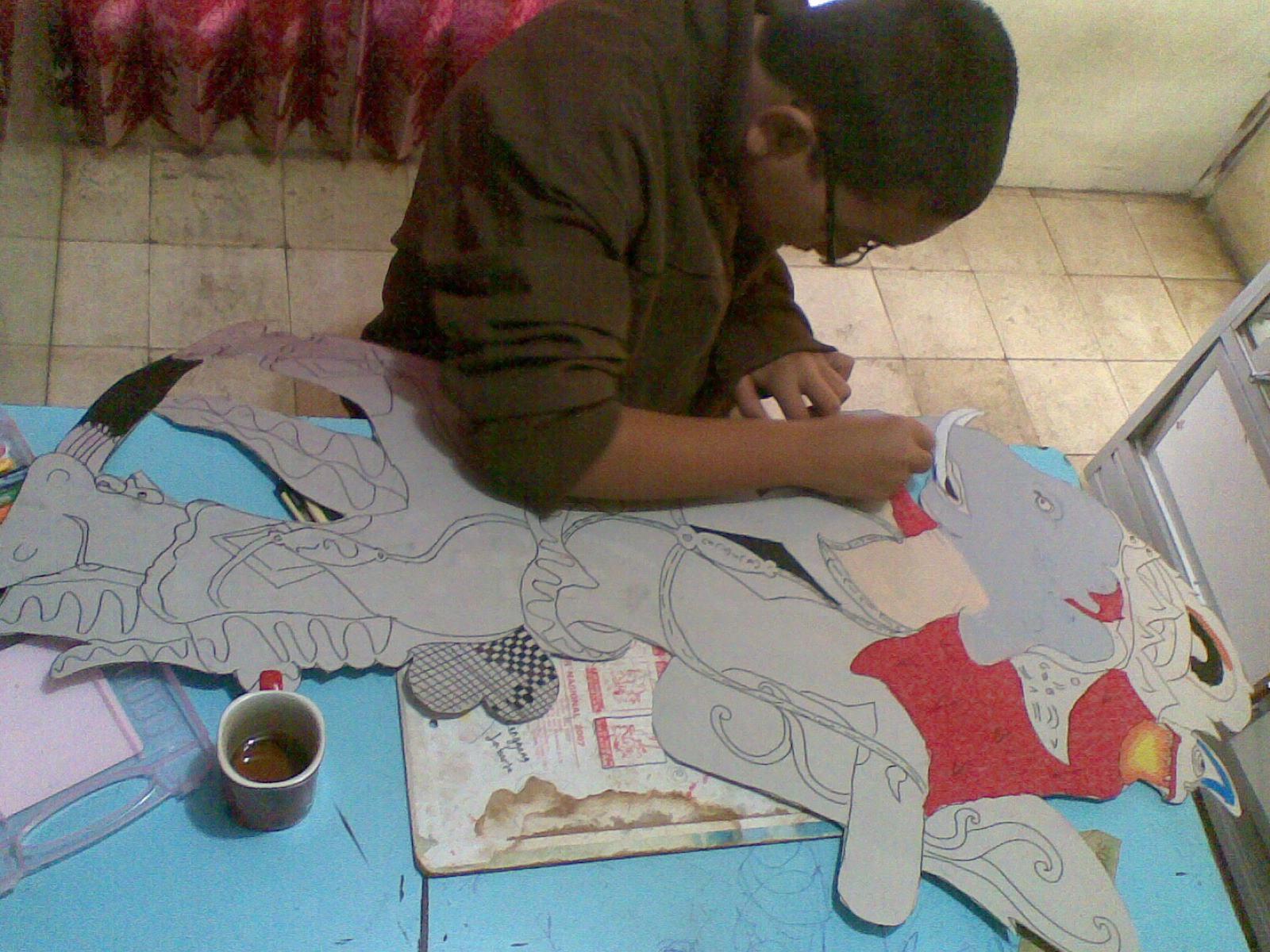 Beranda: Membuat Wayang Kertas Sederhana