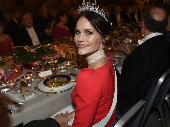 Queen Silvia, Crown Princess Victoria, Prince Daniel, Prince Carl Philip, Princess Sofia and Princess Christina