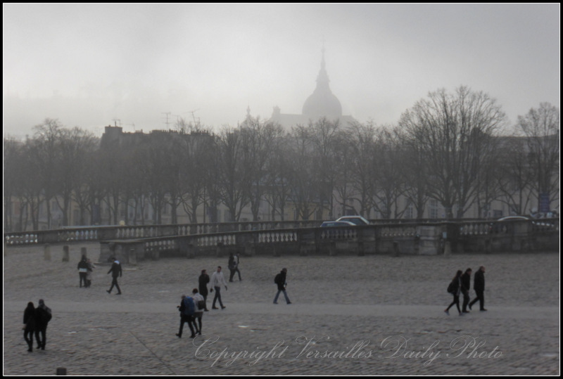 Foggy day at Versailles palace