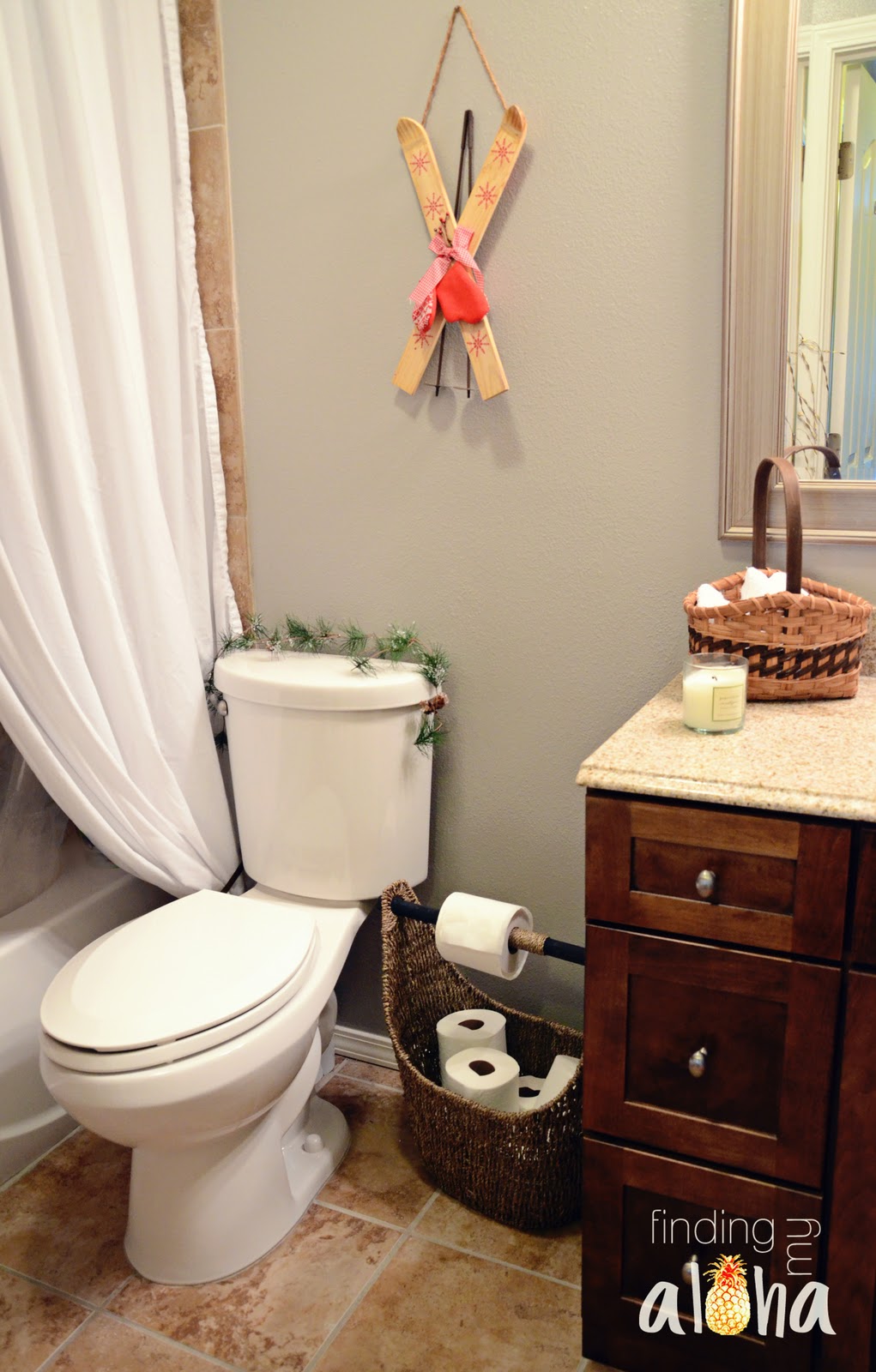 Finding My Aloha Decorating bathrooms for Christmas tips & a tour