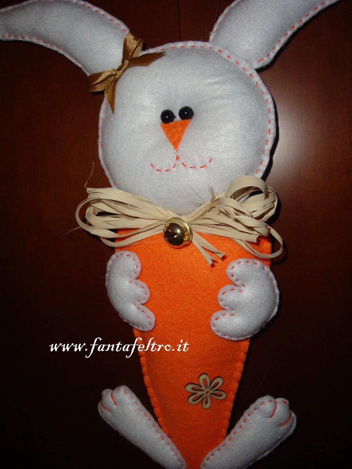 Coniglietto di Pasqua in feltro di lana, decorazione