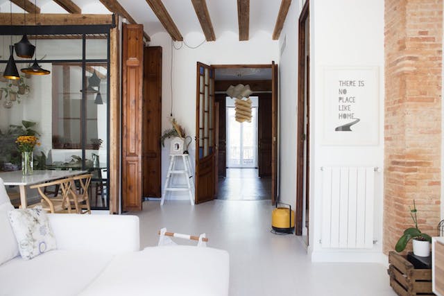 salón y pasillo de estilo nuevo rústico