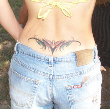 girls tattoos on back. Back Tattoo for Girls