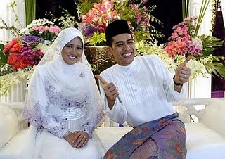 [photo] Pertunangan Ashraf Muslim Dan Dayana  macam macam ada