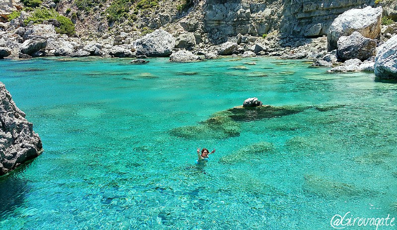 agios nikolaos spiaggia karpathos