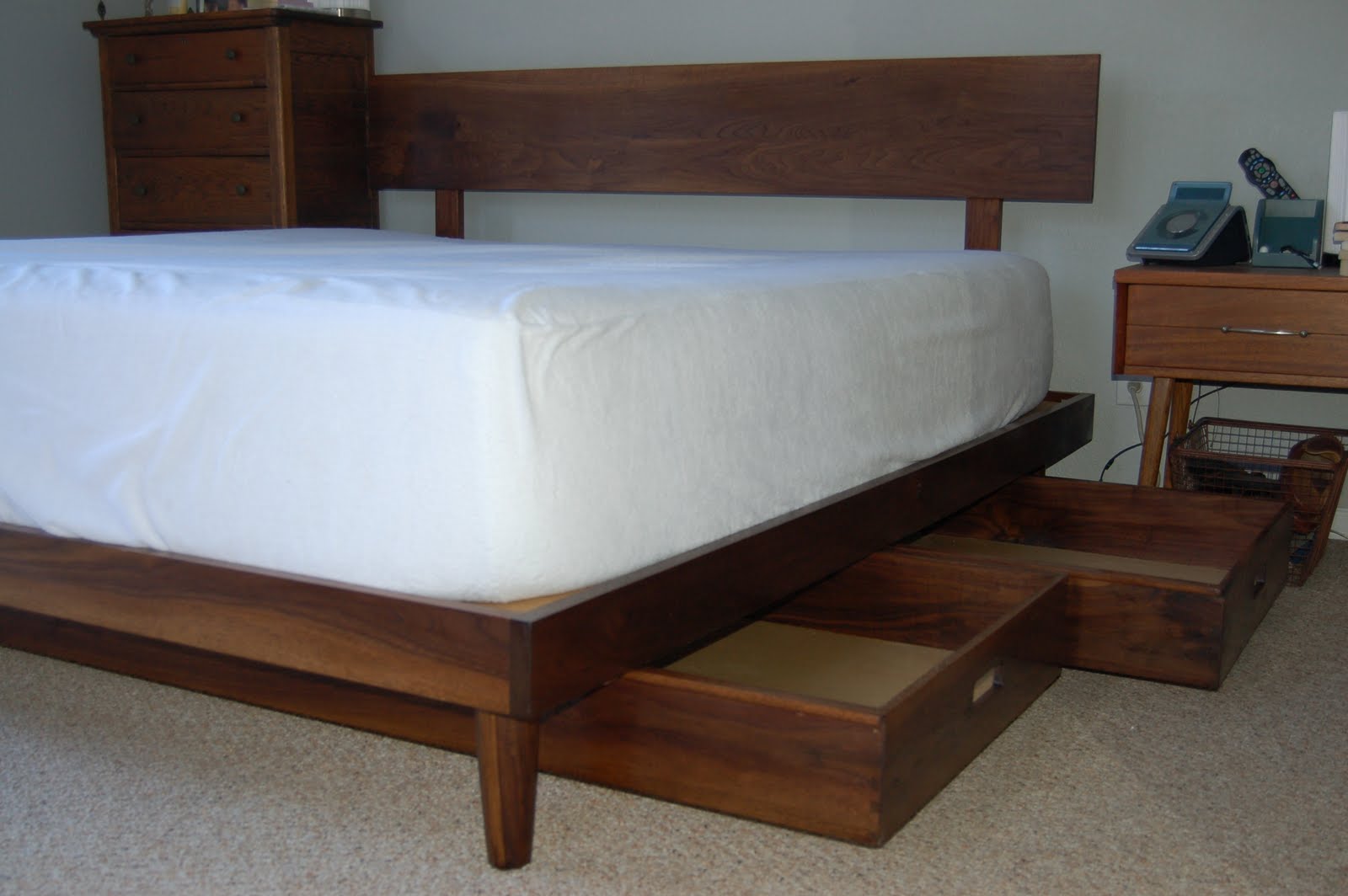 Furniture by Pete King Storage Bed with Turned Legs in Walnut