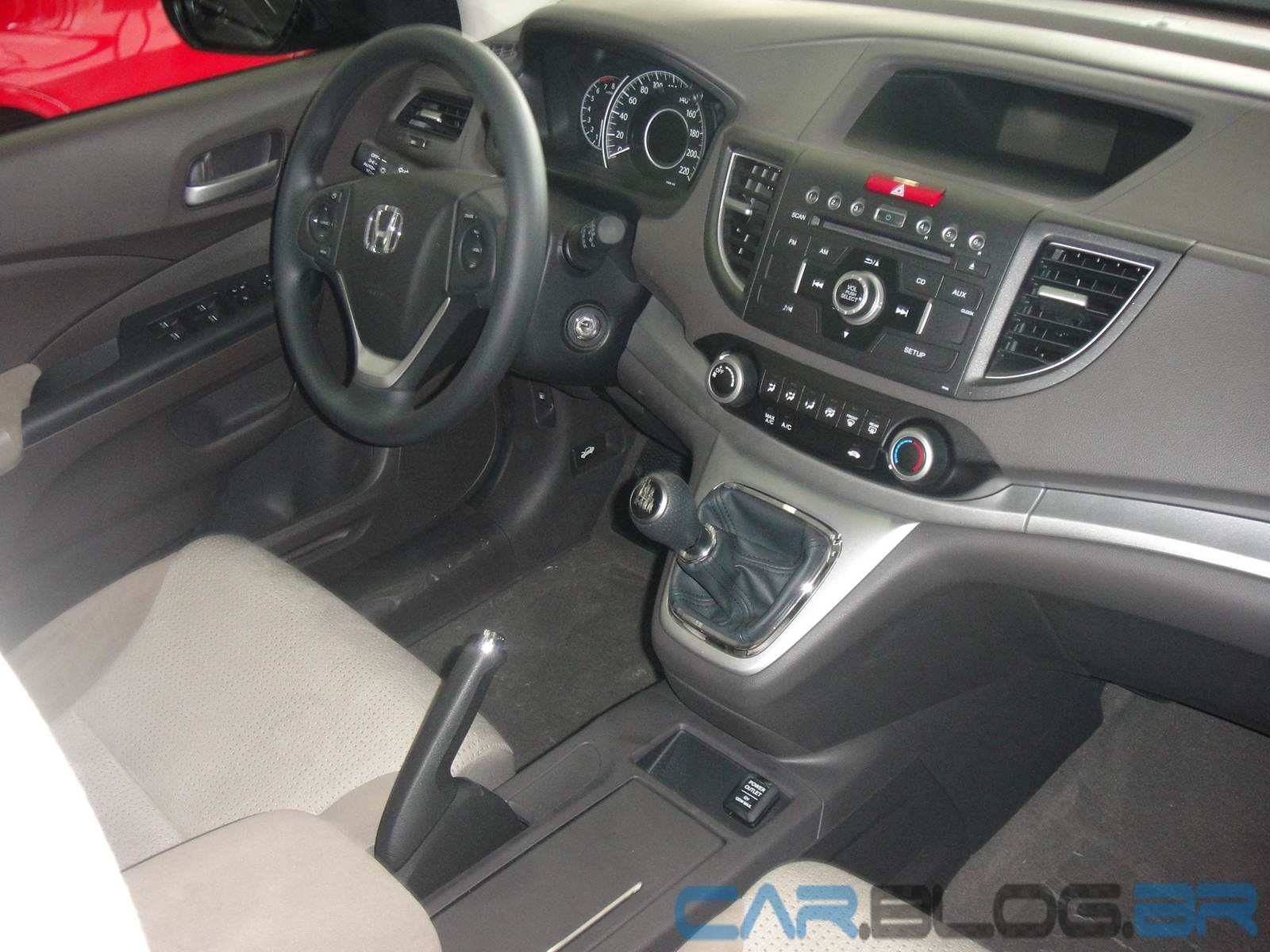 Honda CR-V LX Mecânico 2013: fotos, preço, consumo e ficha técnica