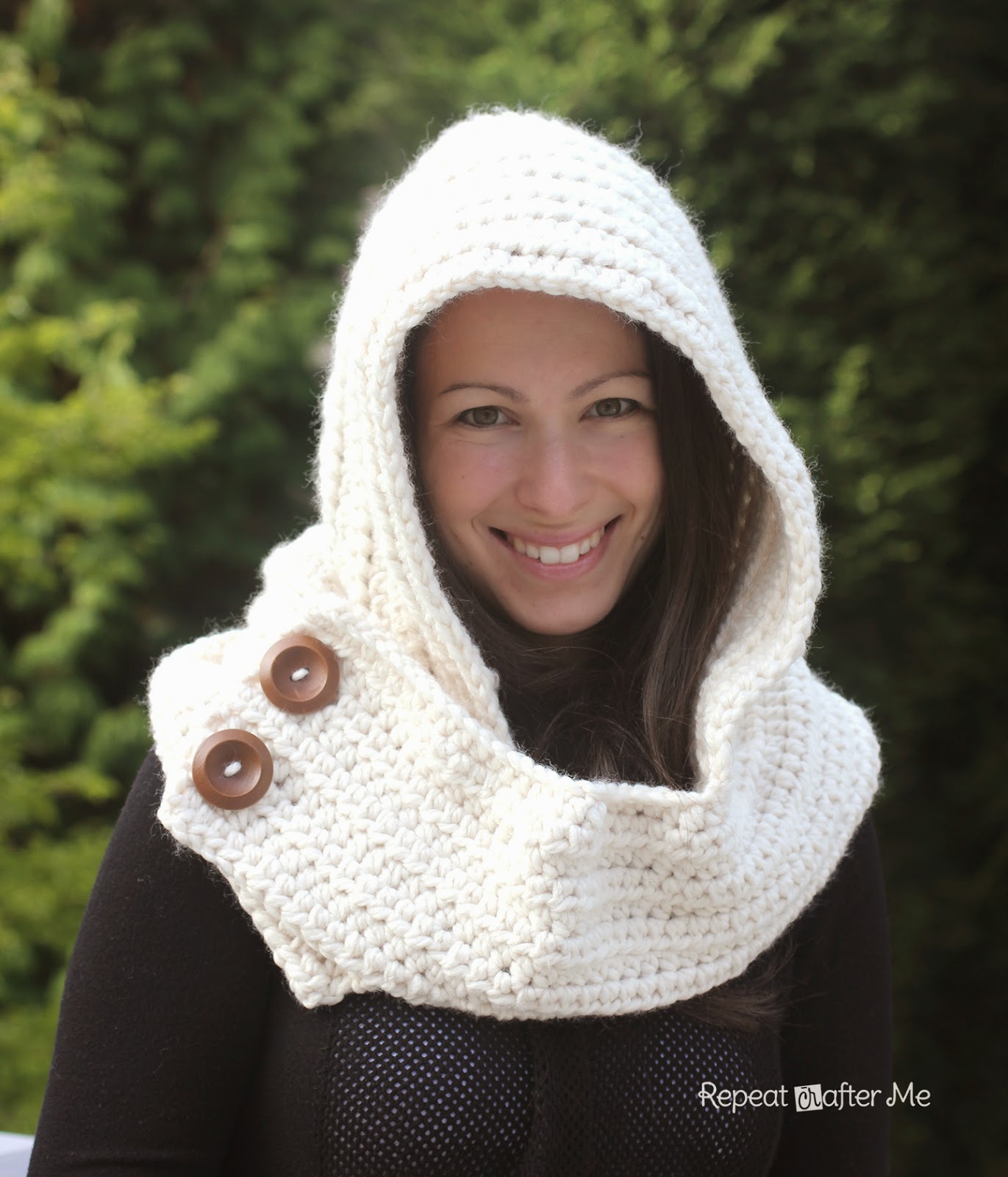 Hooded Crochet Cowl with Lion Brand Thick & Quick Yarn #Scarfie ...