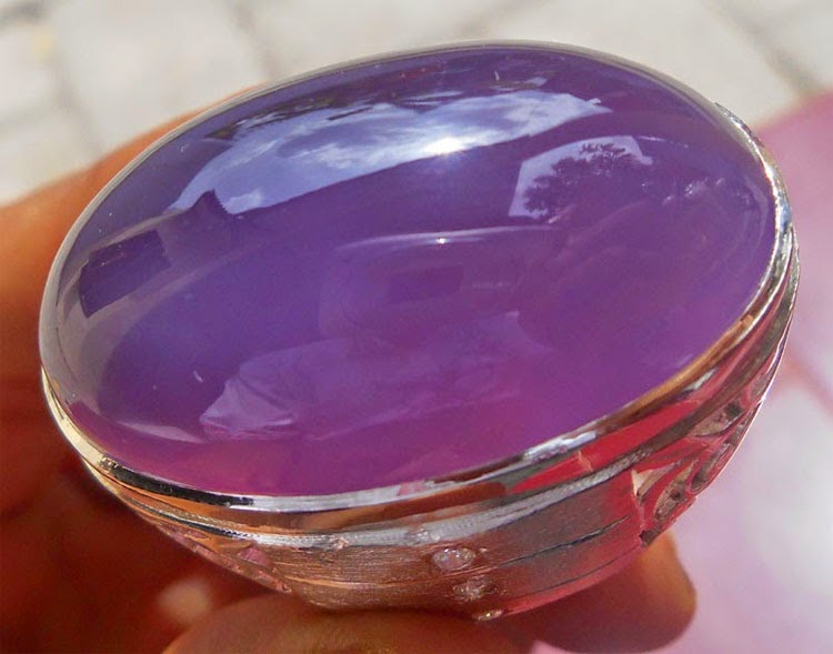 Harga Batu Akik Termahal Di Indonesia Berita Aneh Unik dan Menarik jpg (750x589)