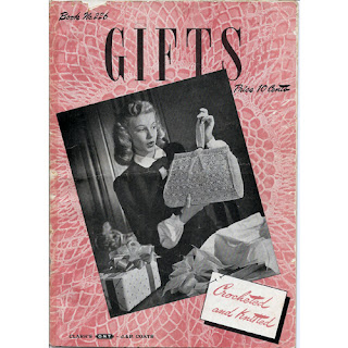 Gifts to Knit Crochet, Coats Clarks Pattern Book No 226