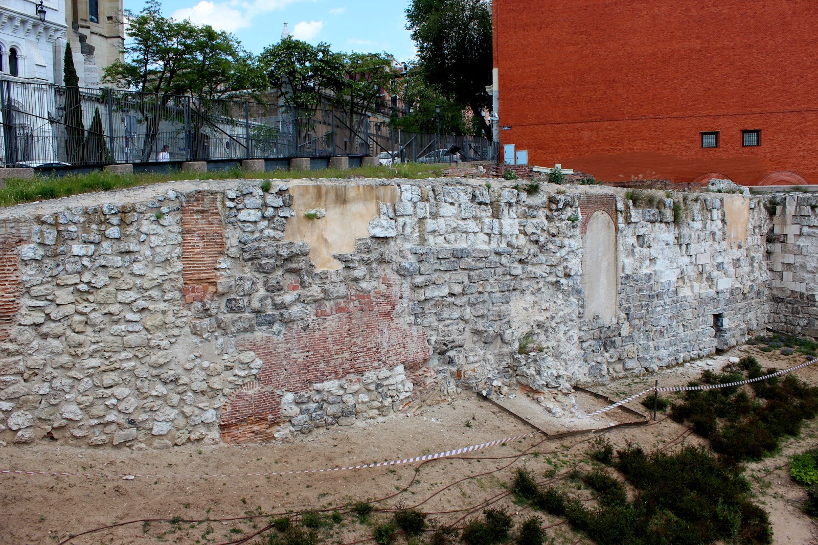 Muralla árabe en Madrid