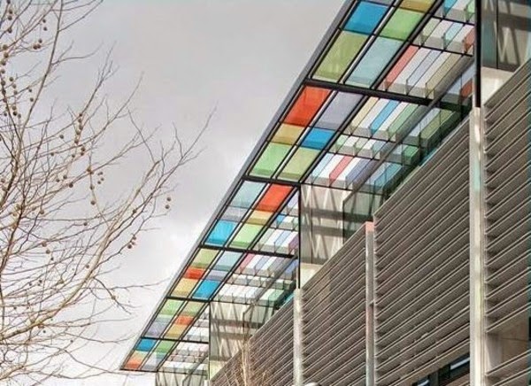 Effective ideas for a canopy made of glass