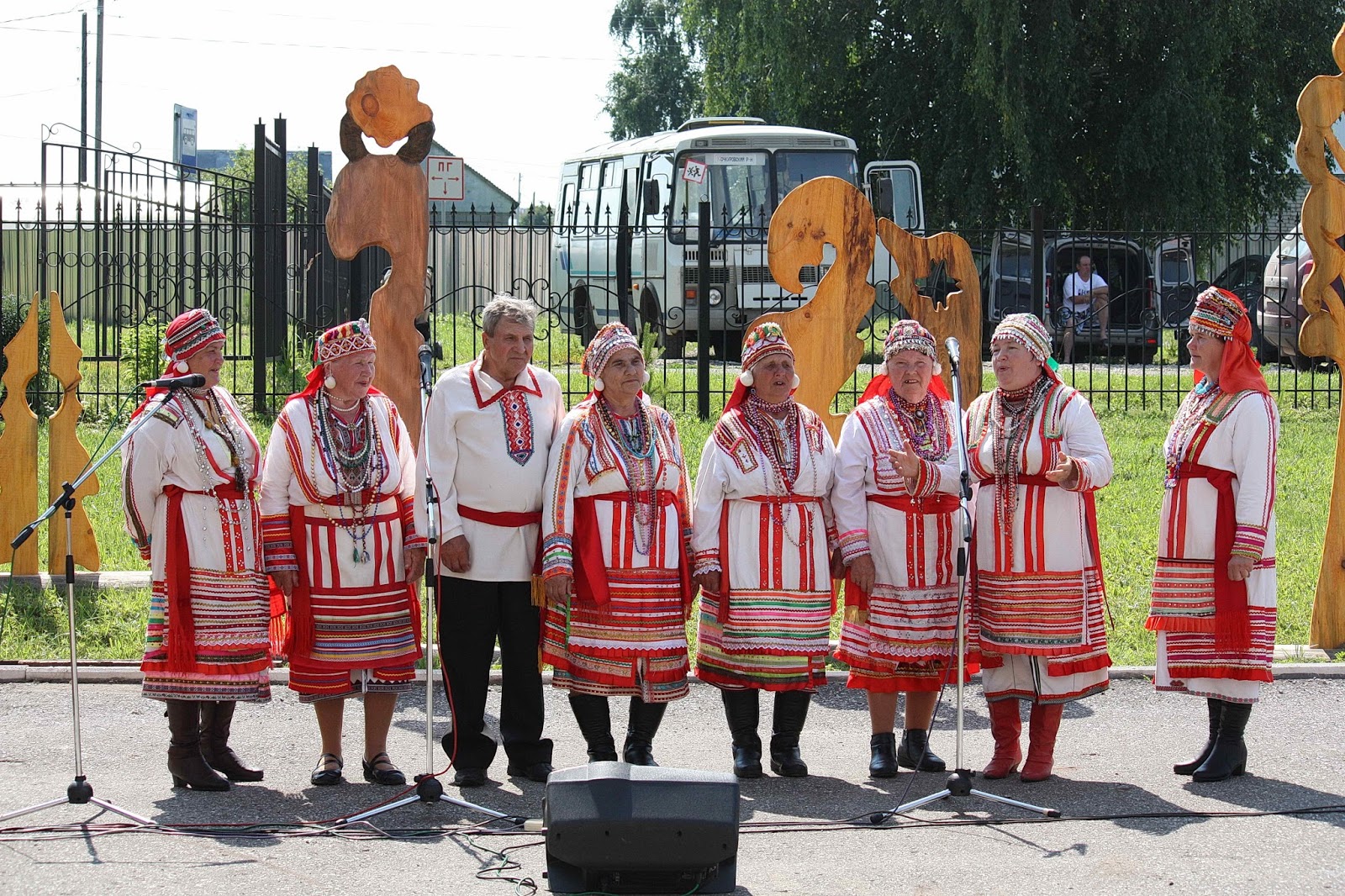 вайгель песня. вайгель песня. ансамбль кайги вайгяльхть кочкуровского района. народный ансамбль. гайги моро ансамбль.
