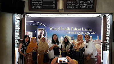 Berani Wangi Dengan Downy Daring, Paduan Harmonis Aroma Parfum Premium, Harum Lebih Tahan Lama Dari Parfum Mewah Berani Wangi Dengan Downy Daring, Paduan Harmonis Aroma Parfum Premium, Harum Lebih Tahan Lama Dari Parfum Mewah