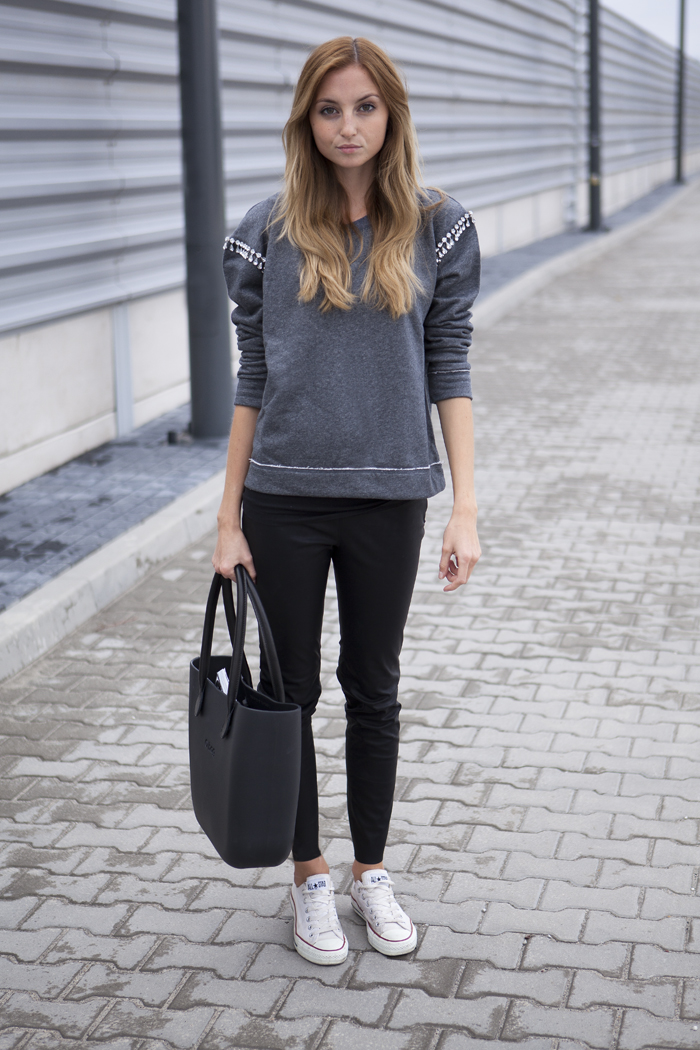 Outfits With Coral Pants Grey Tennis Shoes Outfits With Coral Pants Grey Tennis Shoes