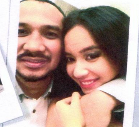 Foto diduga Abraham Samad sedang ciuman dengan cewek cantik 2 Foto diduga Abraham Samad sedang ciuman dengan cewek cantik 2