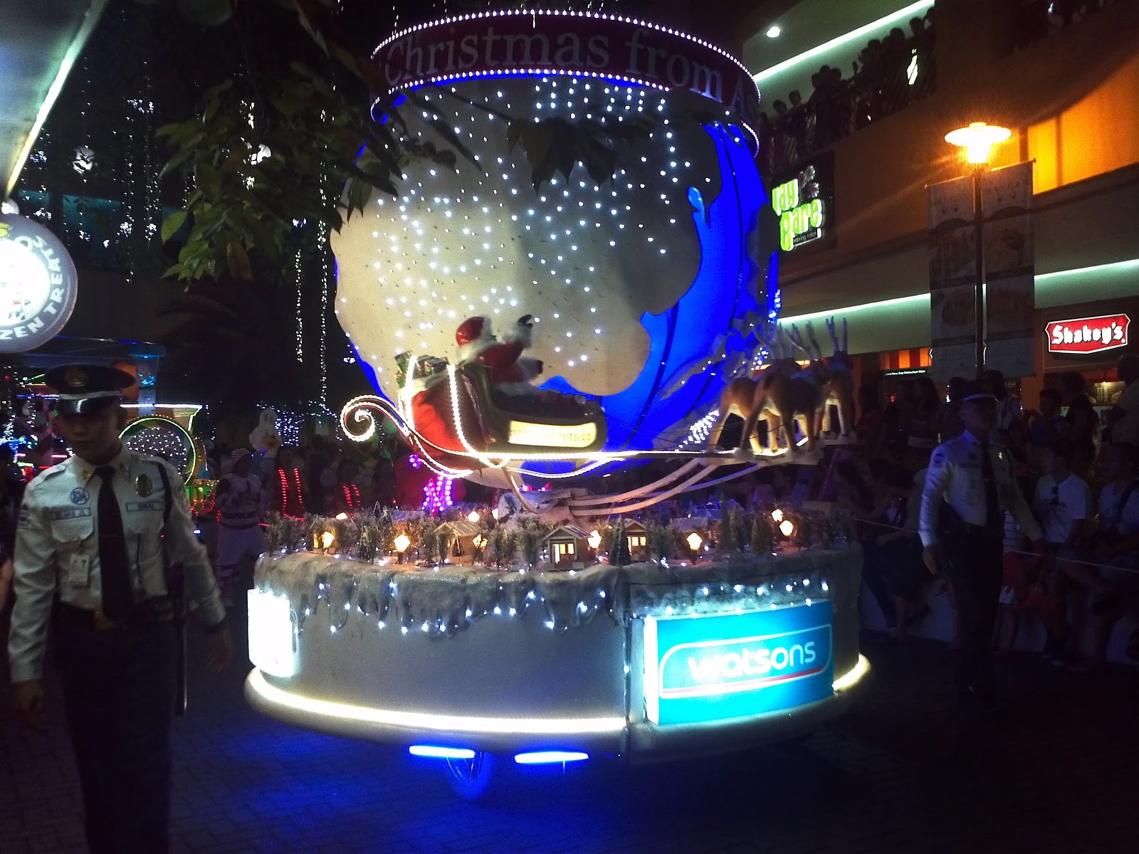 Blogabing. Blogaboom. Joy Overload The SM Mall of Asia's Toy