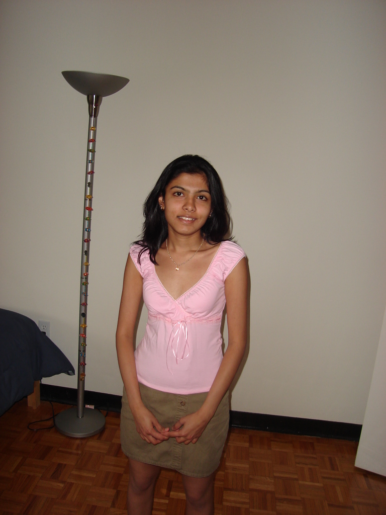 Hot And Sexy Desi Girls And Aunties Pictures Hot And Beautiful Desi Girls 