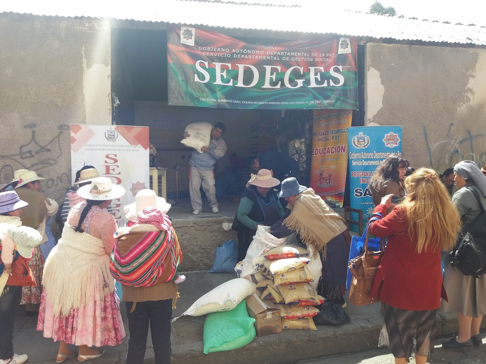 Primer día se entregó a centros infantiles de El Alto y segundo día a municipios del área rural